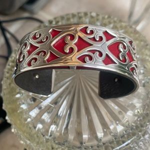 NWT Brighton Women’s interchangeable cuff bracelet.